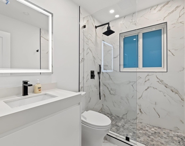 1311 Se 4th Avenue - Photo Thumbnail 8
