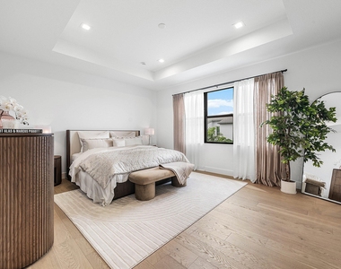 9366 Tangerine Coast Drive - Photo Thumbnail 15
