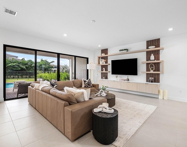 9366 Tangerine Coast Drive - Photo Thumbnail 5