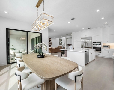 9366 Tangerine Coast Drive - Photo Thumbnail 8