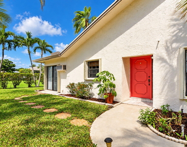 568 Sw 28th Avenue - Photo Thumbnail 8