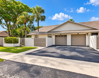 568 Sw 28th Avenue - Photo Thumbnail 1