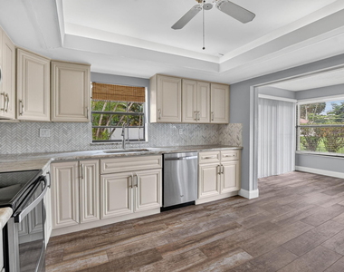 568 Sw 28th Avenue - Photo Thumbnail 25