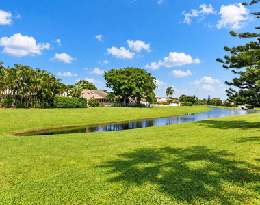 568 Sw 28th Avenue - Photo Thumbnail 11