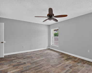 568 Sw 28th Avenue - Photo Thumbnail 30