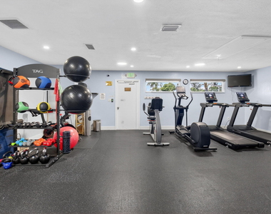 568 Sw 28th Avenue - Photo Thumbnail 60