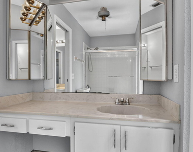 568 Sw 28th Avenue - Photo Thumbnail 35