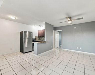 1300 Se 1st Street - Photo Thumbnail 5