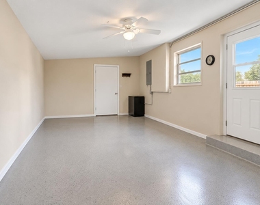 104 21st Street Se - Photo Thumbnail 11