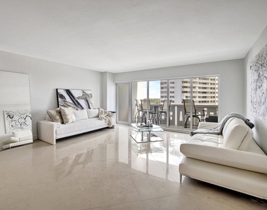 2100 S Ocean Drive - Photo Thumbnail 14