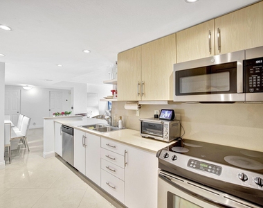 2100 S Ocean Drive - Photo Thumbnail 37
