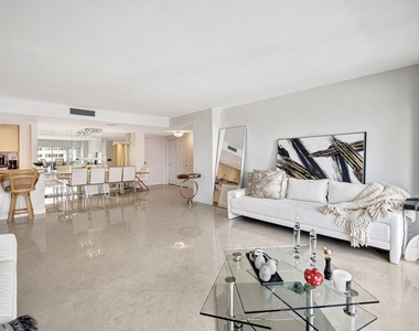 2100 S Ocean Drive - Photo Thumbnail 21
