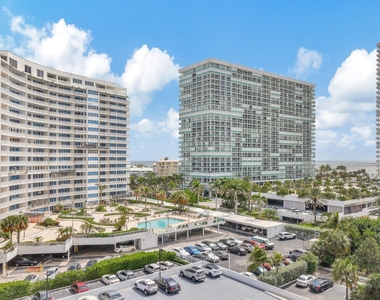 2100 S Ocean Drive - Photo Thumbnail 8