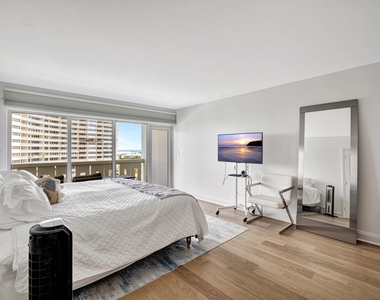2100 S Ocean Drive - Photo Thumbnail 15