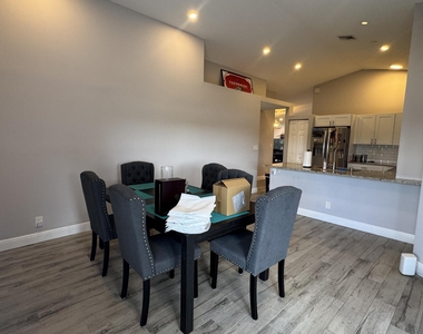 8610 Tourmaline Boulevard - Photo Thumbnail 11