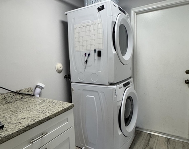 8610 Tourmaline Boulevard - Photo Thumbnail 24
