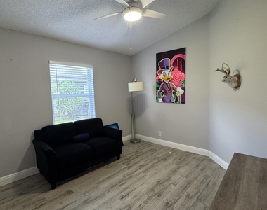 8610 Tourmaline Boulevard - Photo Thumbnail 20