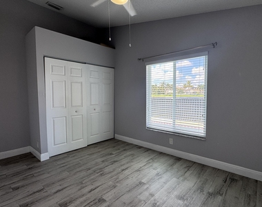 8610 Tourmaline Boulevard - Photo Thumbnail 18