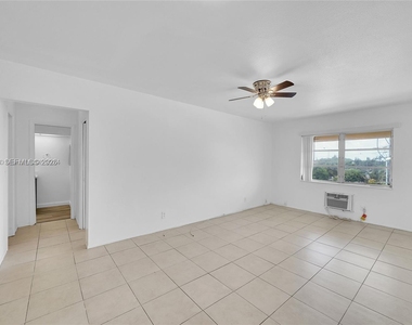 1050 E Sample Road - Photo Thumbnail 6