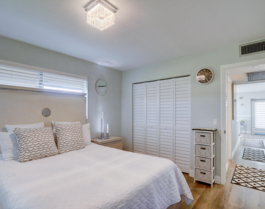 203 S Windsor I - Photo Thumbnail 17