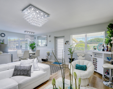 203 S Windsor I - Photo Thumbnail 11