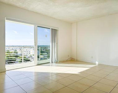2900 Ne 30th Street - Photo Thumbnail 6