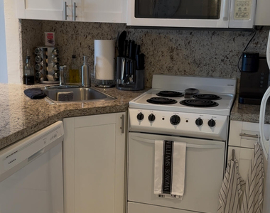 2900 Ne 30th Street - Photo Thumbnail 23