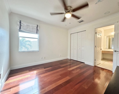 4178 Cascade Terrace - Photo Thumbnail 34