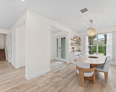 9594 Brook Isles Avenue - Photo Thumbnail 11