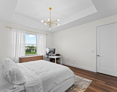 9594 Brook Isles Avenue - Photo Thumbnail 28