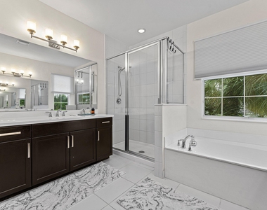 9594 Brook Isles Avenue - Photo Thumbnail 33