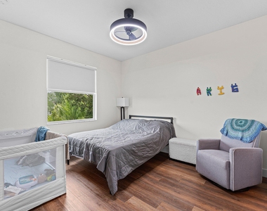 9594 Brook Isles Avenue - Photo Thumbnail 21