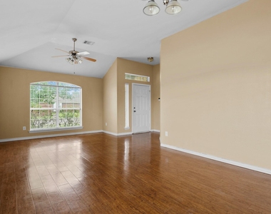 100 Lipan Street - Photo Thumbnail 28