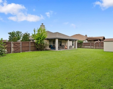 100 Lipan Street - Photo Thumbnail 5
