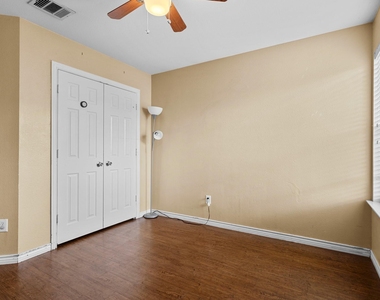 100 Lipan Street - Photo Thumbnail 19