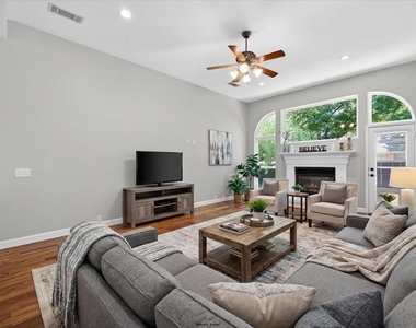 913 Chapel Drive - Photo Thumbnail 10