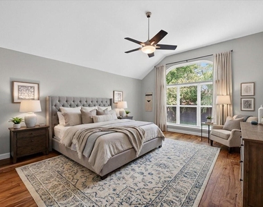 913 Chapel Drive - Photo Thumbnail 14
