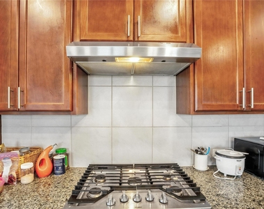 604 Bronze Forest Drive - Photo Thumbnail 7