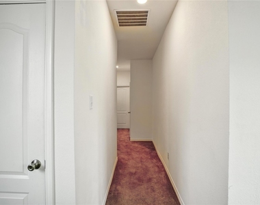 604 Bronze Forest Drive - Photo Thumbnail 22