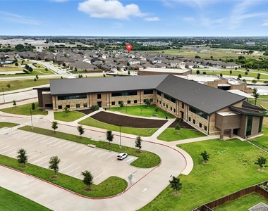 604 Bronze Forest Drive - Photo Thumbnail 29