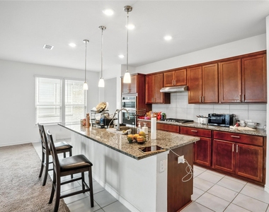 604 Bronze Forest Drive - Photo Thumbnail 6