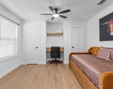 3509 W Sublett Road - Photo Thumbnail 4