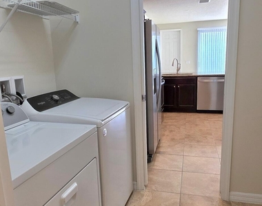 1188 Turnbridge Drive - Photo Thumbnail 7