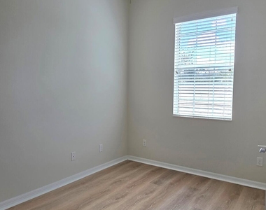 1188 Turnbridge Drive - Photo Thumbnail 11