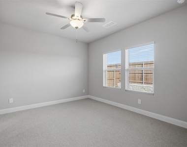 1701 Arches Road - Photo Thumbnail 7