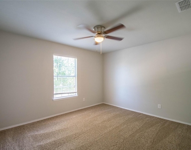 8512 Clearbrook Drive - Photo Thumbnail 19