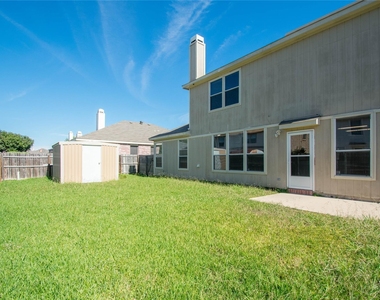 8512 Clearbrook Drive - Photo Thumbnail 24