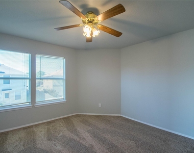 8512 Clearbrook Drive - Photo Thumbnail 22