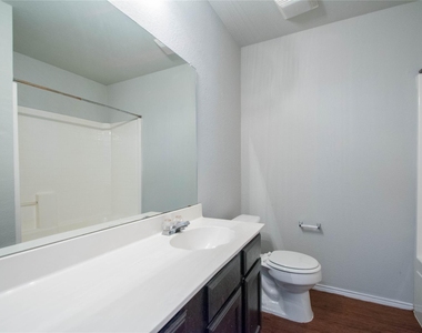 8512 Clearbrook Drive - Photo Thumbnail 23