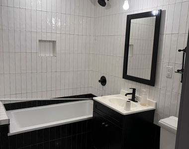 123 Pulaski Street - Photo Thumbnail 2